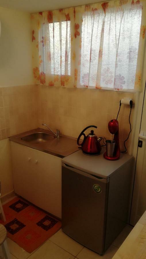 Central 6Th Floor Studio Near Metro & View&200Mbps Athena Bagian luar foto